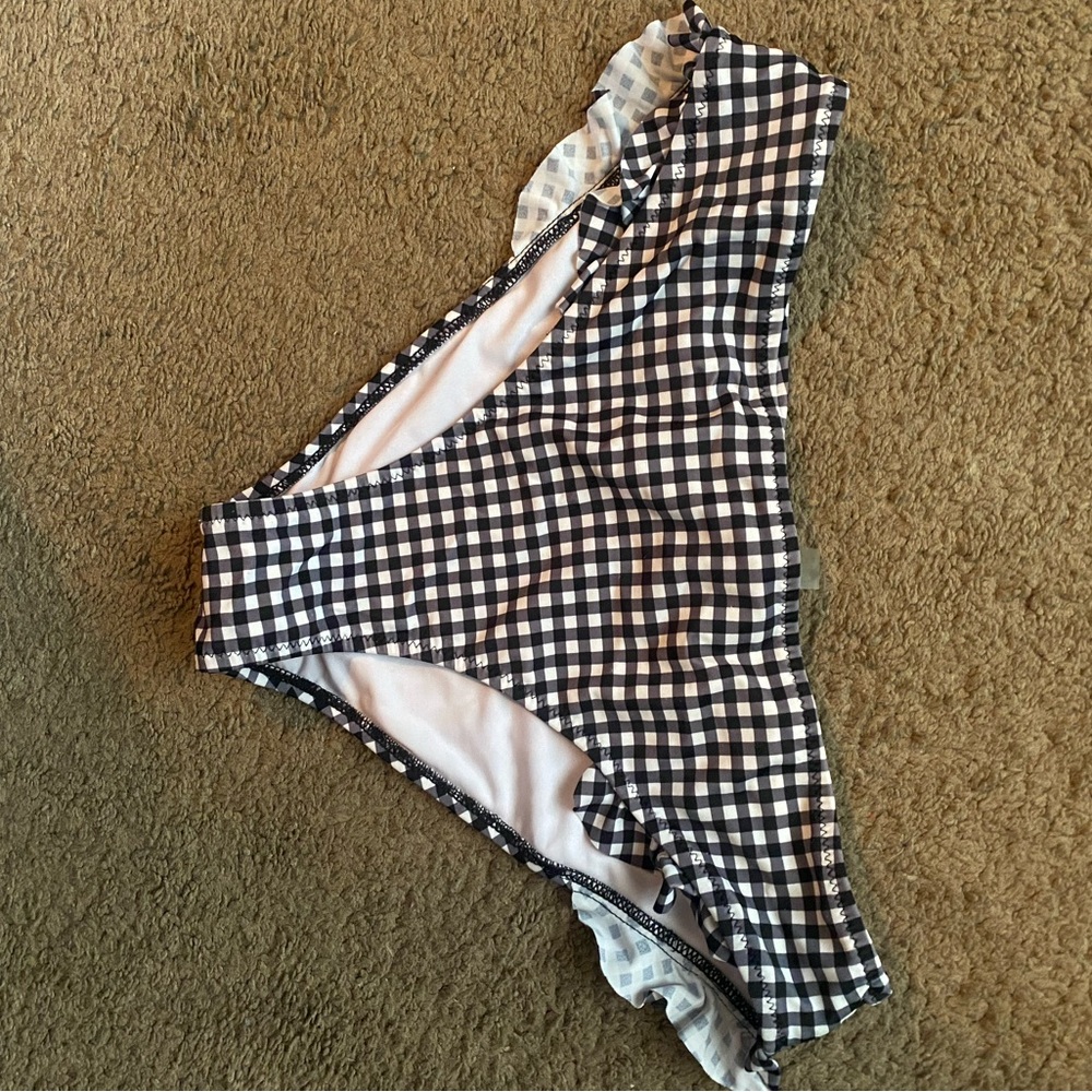 5 bikini bottom bundle 👙 - Picture 4 of 7